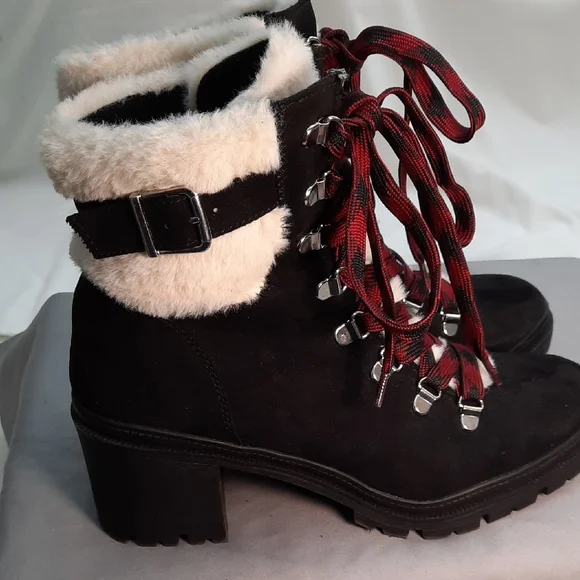 JellyPop Striking Black and Red Heeled Boots for Elegance - Women's Size 9M - Picture 3 of 15